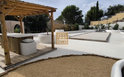 Фантастическая вилла с панорамным видом на море..